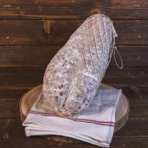 Saucisson artisanal en promotion proposé par les Salaisons de Montagnac charcuterie traditionnelle