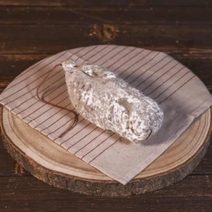 Saucisson de montagne artisanal de Haute-Loire fabriqué par les Salaisons de Montagnac charcuterie traditionnelle