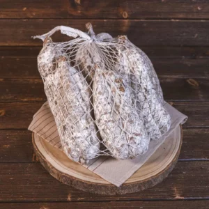 Saucisson artisanal en promotion proposé par les Salaisons de Montagnac charcuterie traditionnelle